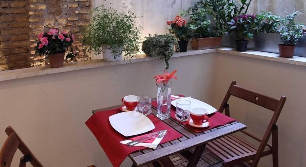 Residence Regola 15/23
