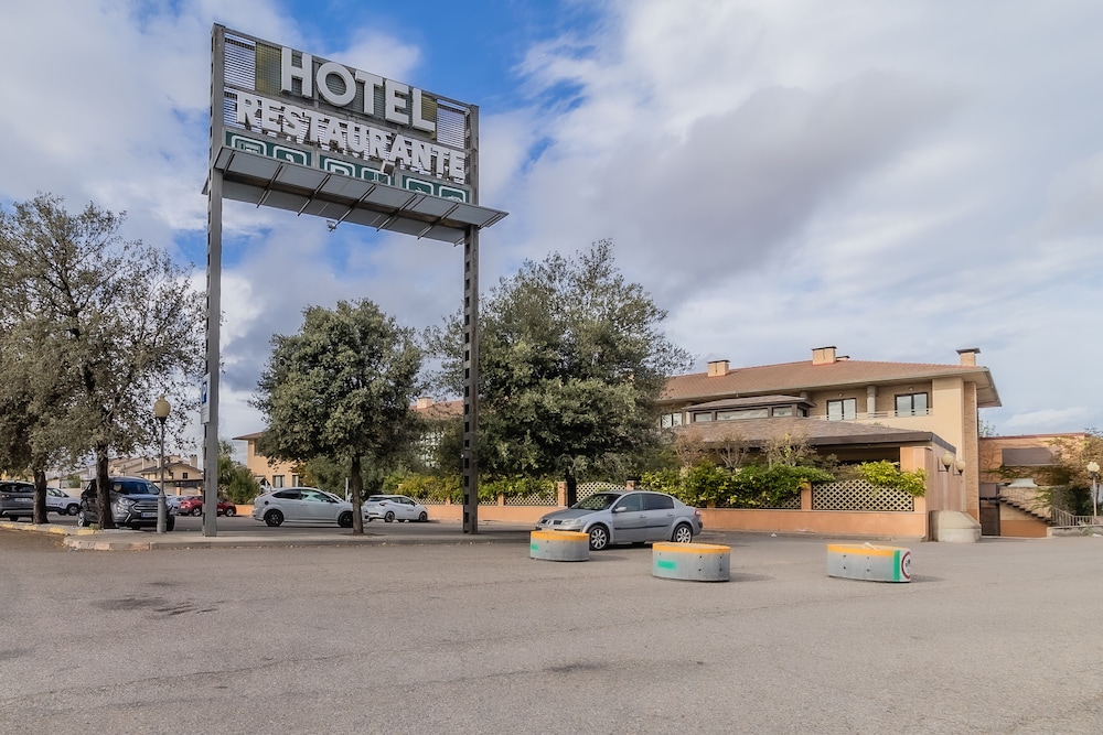Alhama Hotel 58/64