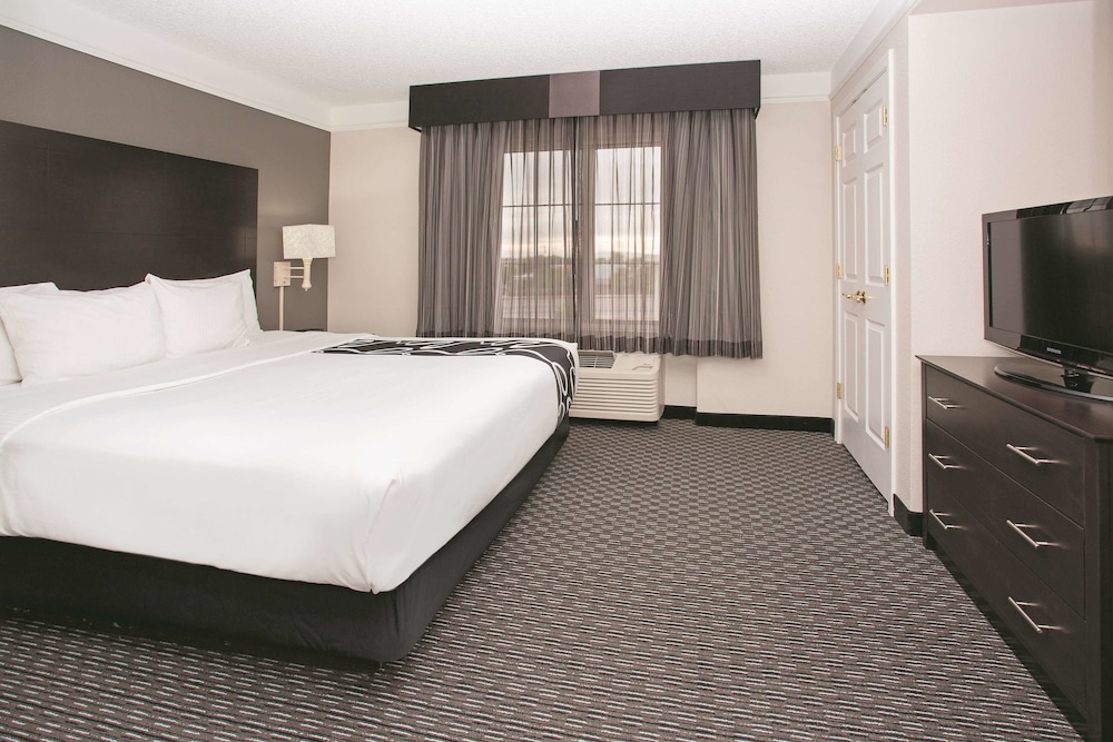 La Quinta Inn Suites By Wyndham Mesa Superstition Springs 18/52