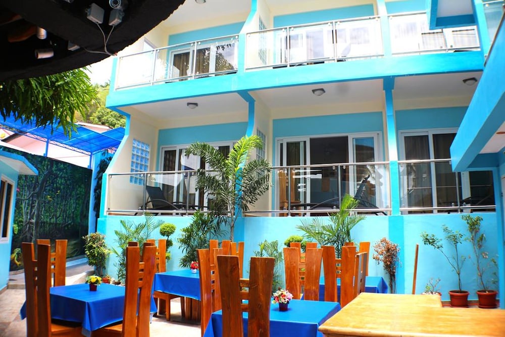 Montani Beach Resort 3/49