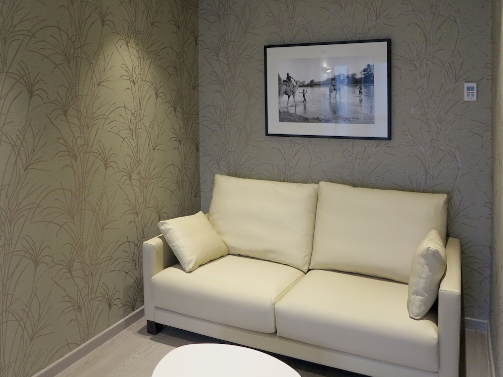 Serennia Exclusive Rooms 46/58