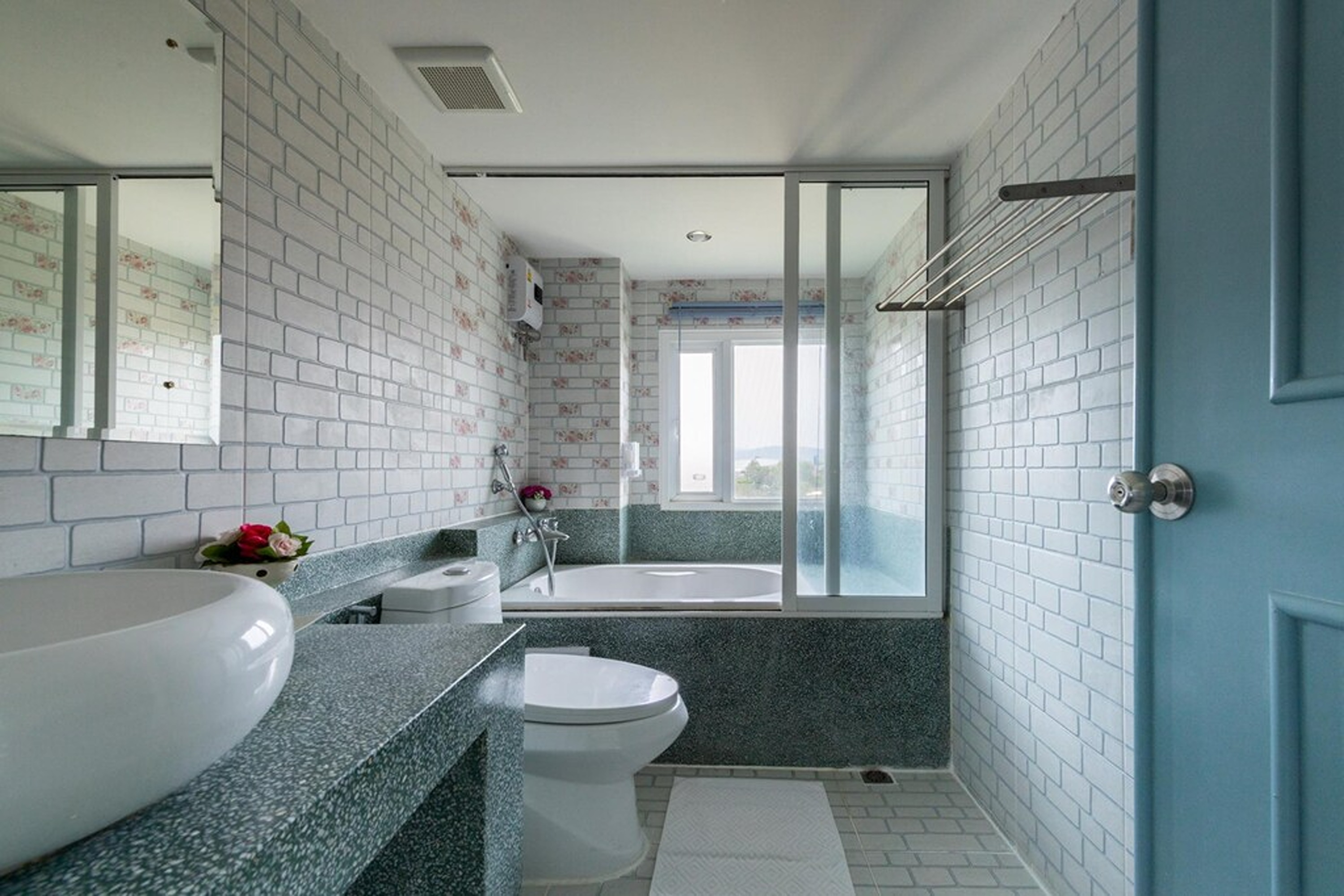 غرفة سوبيريور بسرير مزدوج، The Lilly Hotel 4/5