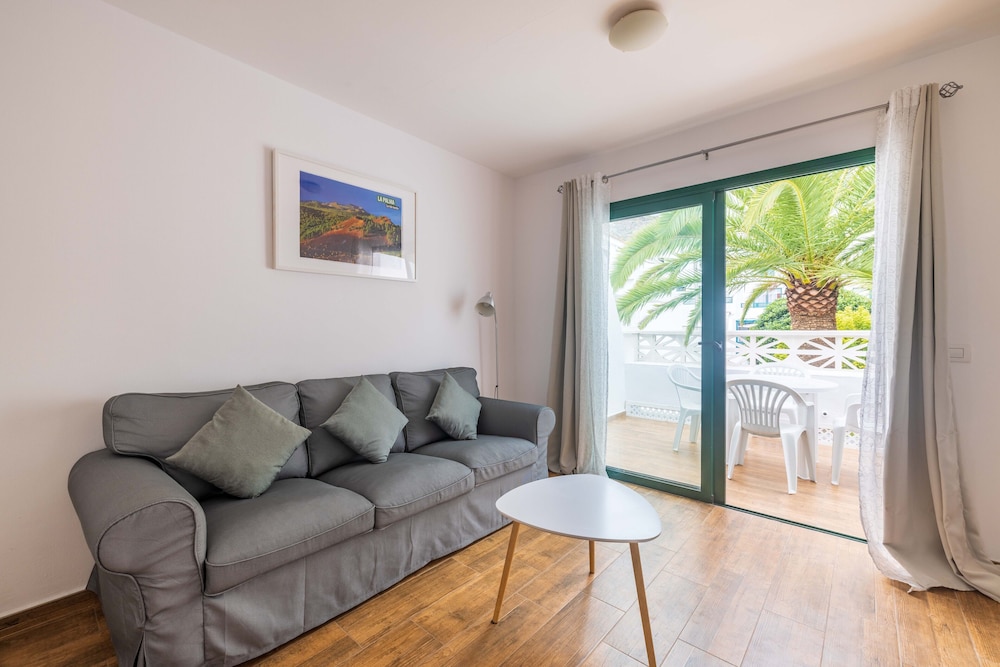 Apartamentos Los Rosales 46/75