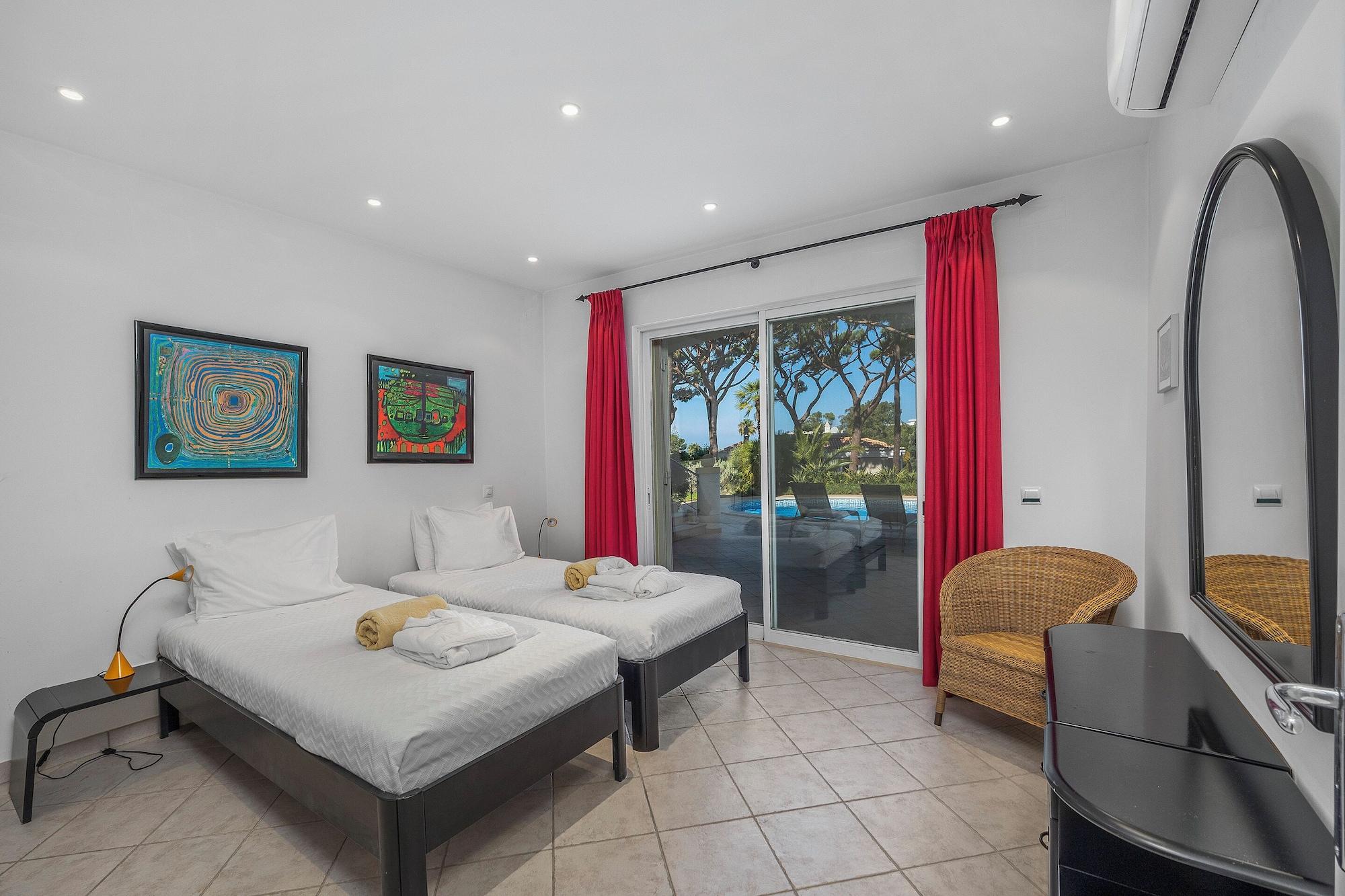 3 Bedrooms, Villa, Garden View, Pool View