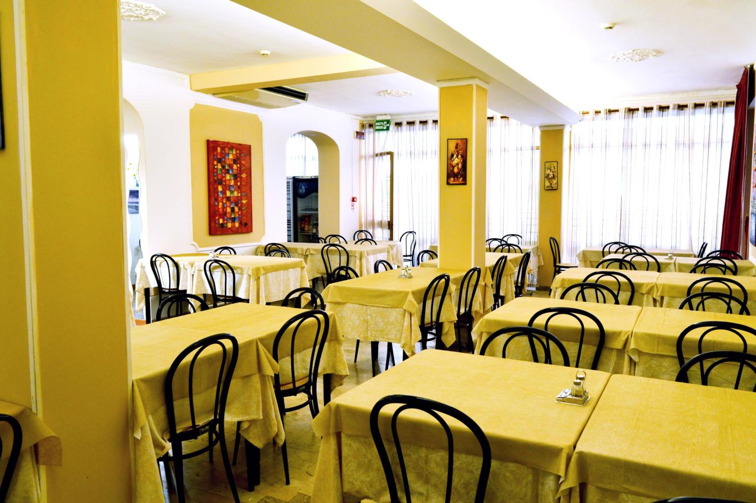 Hotel Cirene 29/43