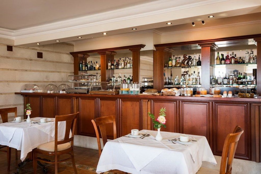 Andreolas Luxury Suites 55/72