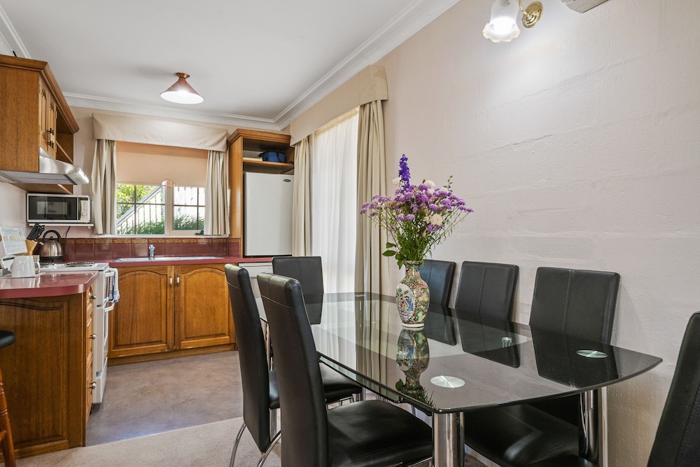 Swansea Cottages & Motel Suites 37/50