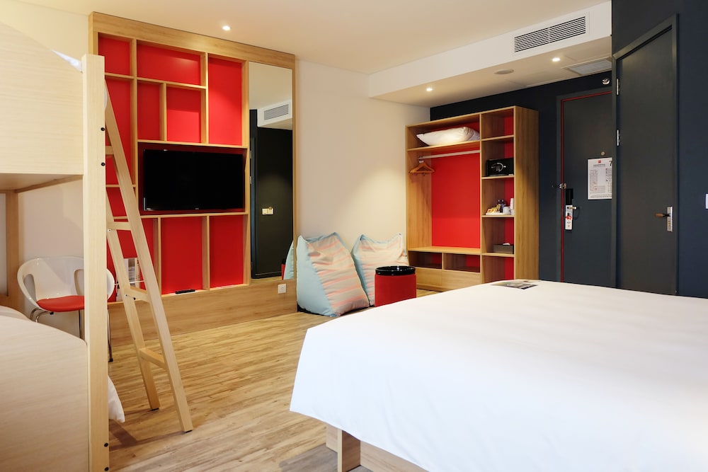 Ibis Saigon Airport 22/73