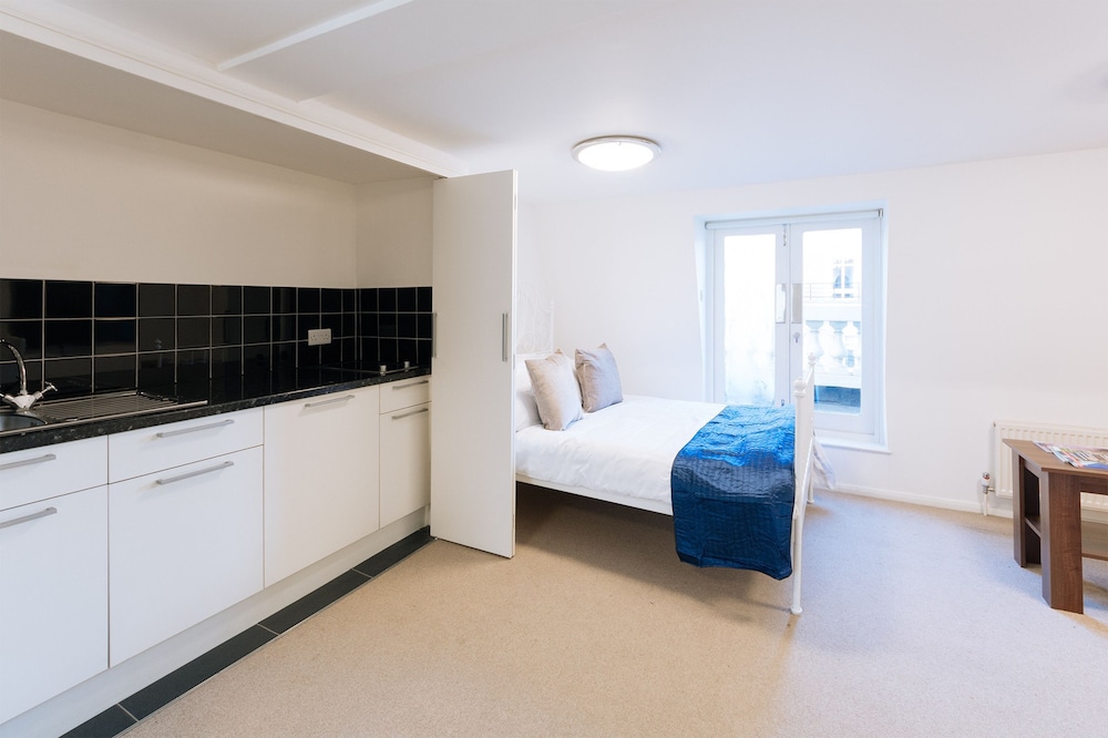 Mayfair Guesthouse 31/50