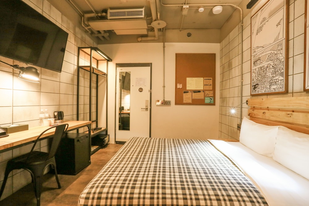 Hotel Papa Whale 20/70