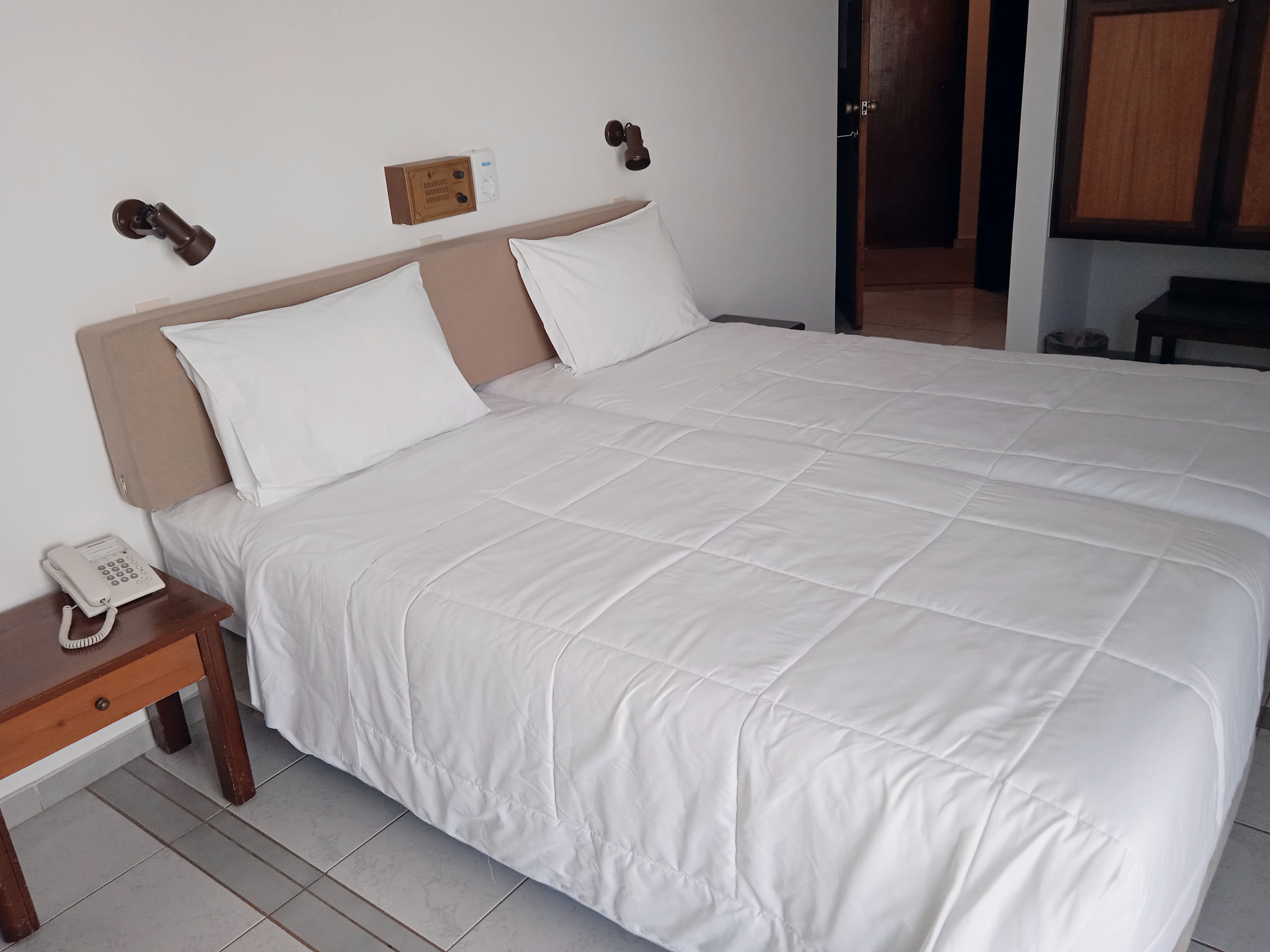 Pal Beach Hotel 12/50