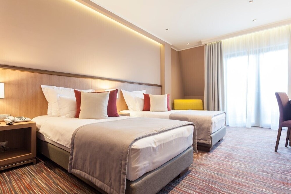 HOTEL PREMIER AQUA 22/72