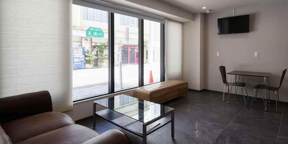 BiBi Hotel Kokusai dori 20/24
