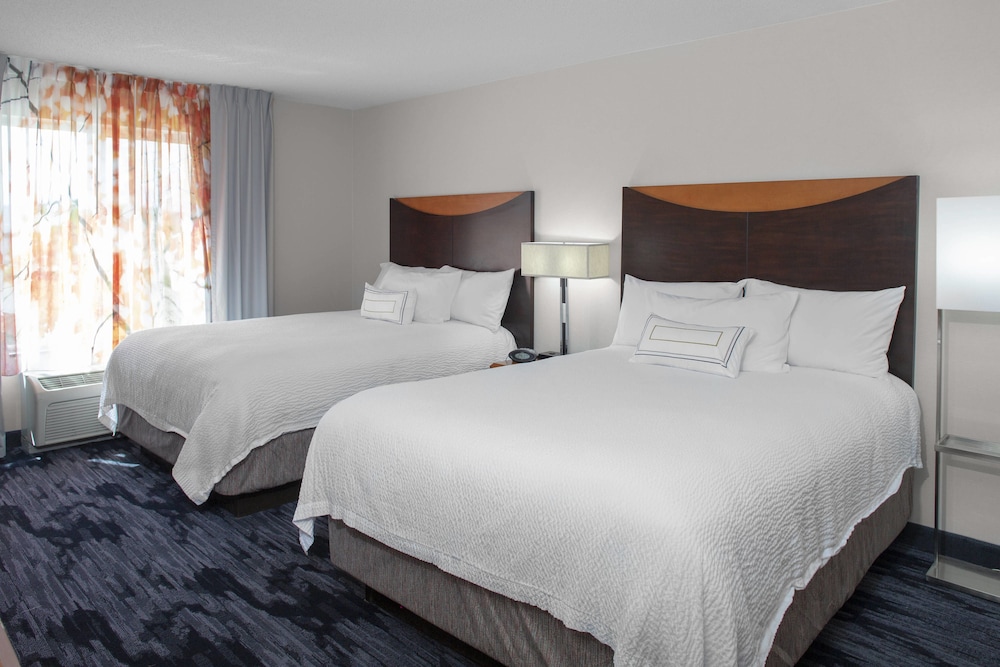 Fairfield Inn Suites By Marriott Gadsden 18/64