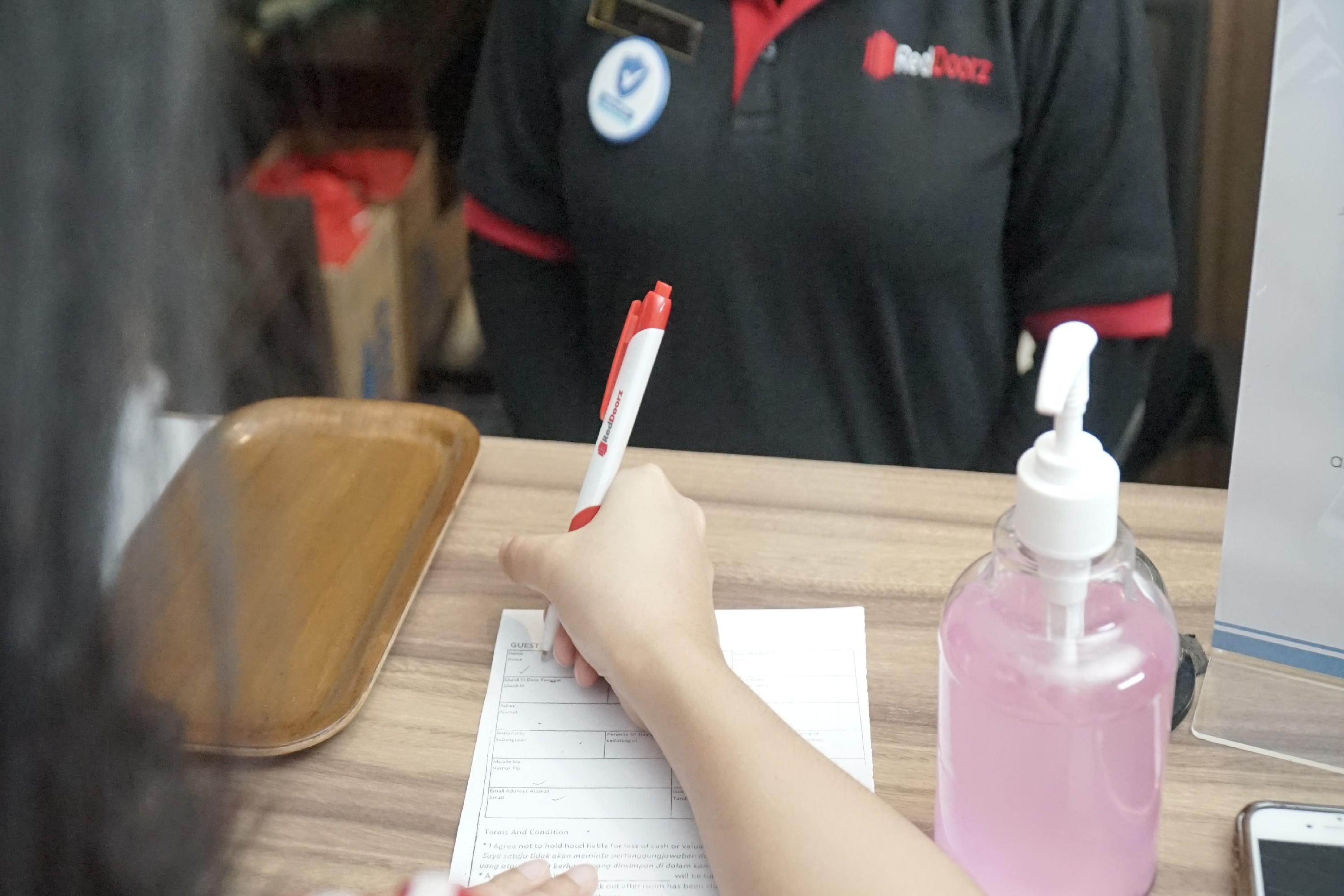 Reddoorz Near Botani Square Mall 19/31