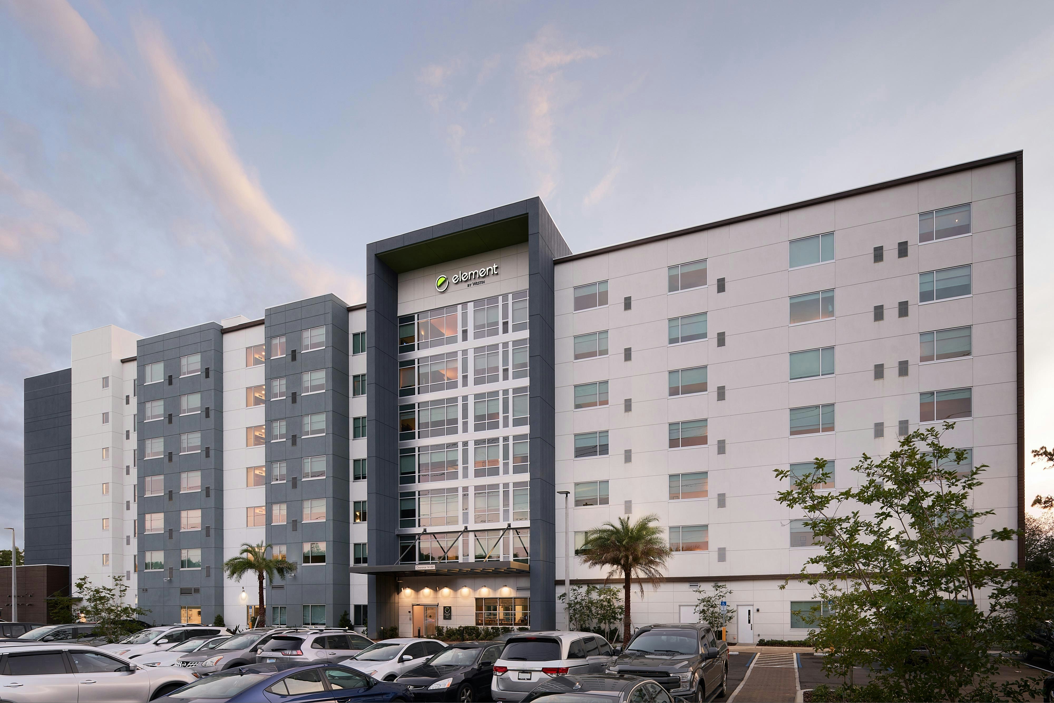 Element Orlando International Drive 1/10