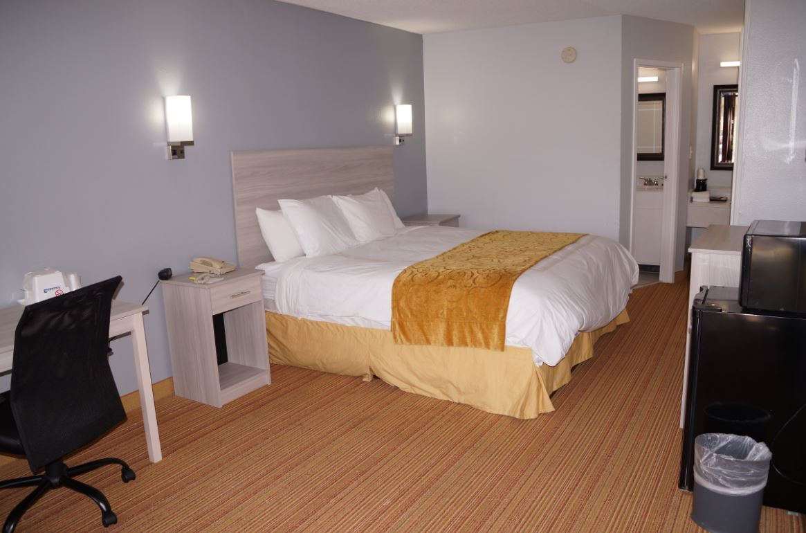Days Inn & Suites by Wyndham Williamsburg Colonial 23/35