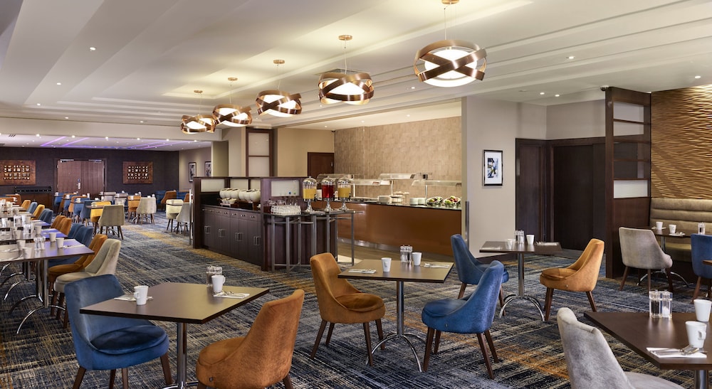 Crowne Plaza London Gatwick Airport 66/83