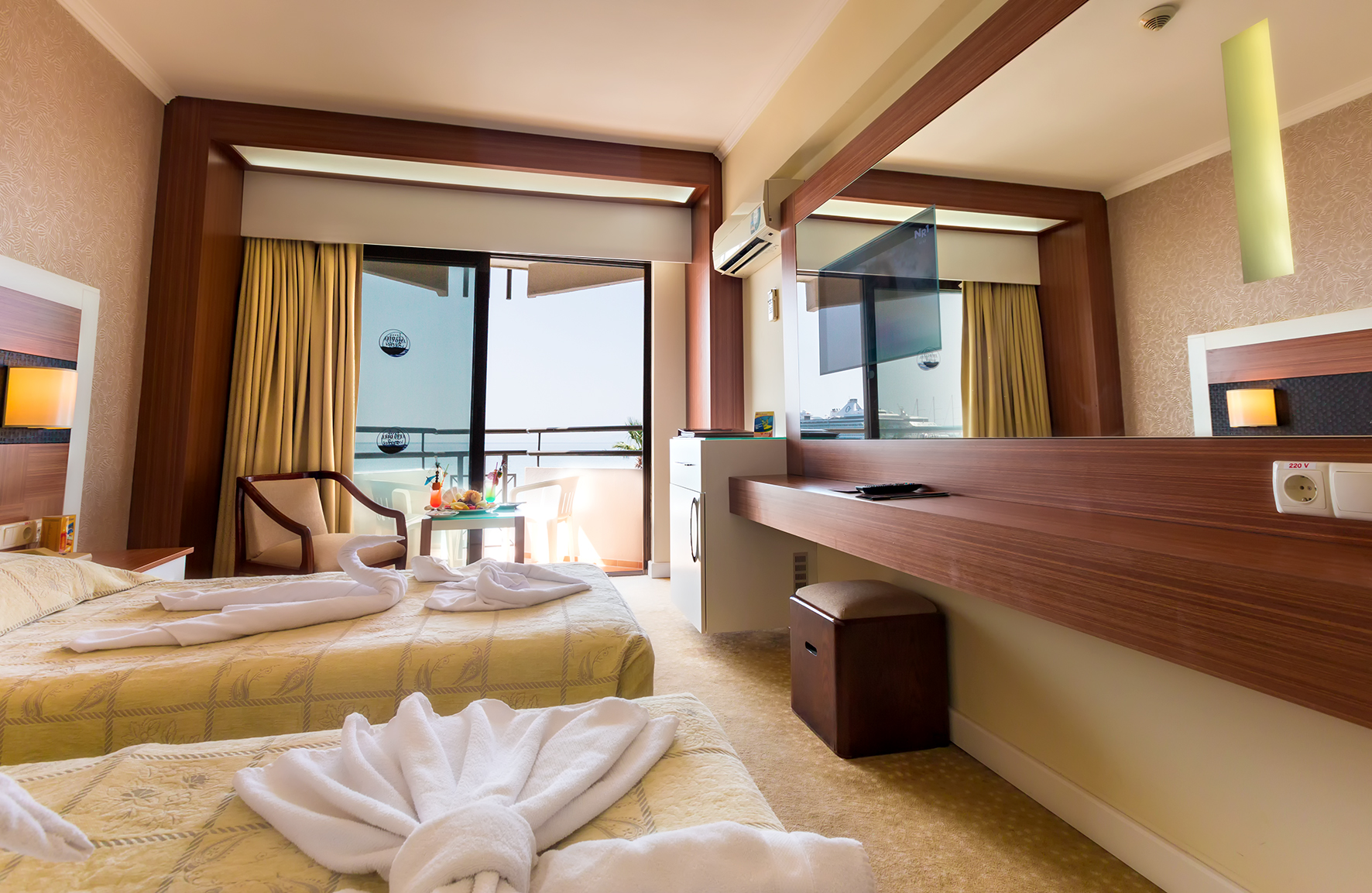 Room, Triple, Sea View