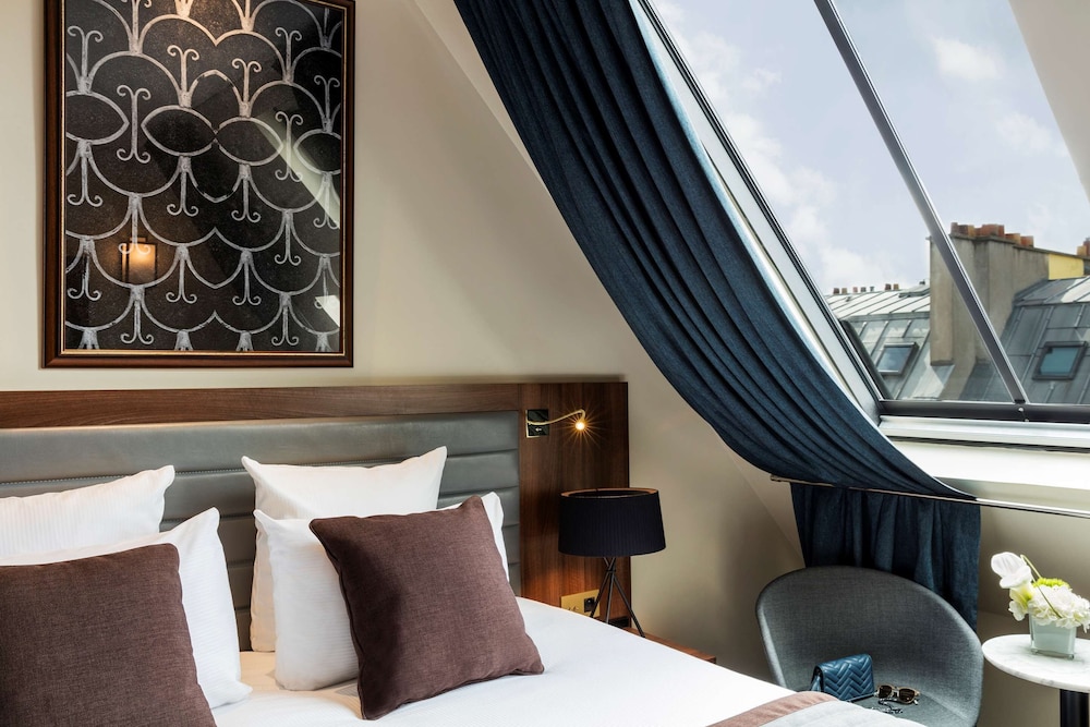 HOTEL MAYFLOWER 36/53