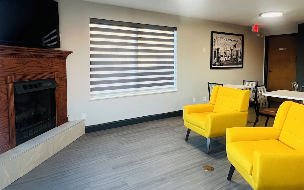 Super 8 by Wyndham Chattanooga East/Hamilton Place 32/47