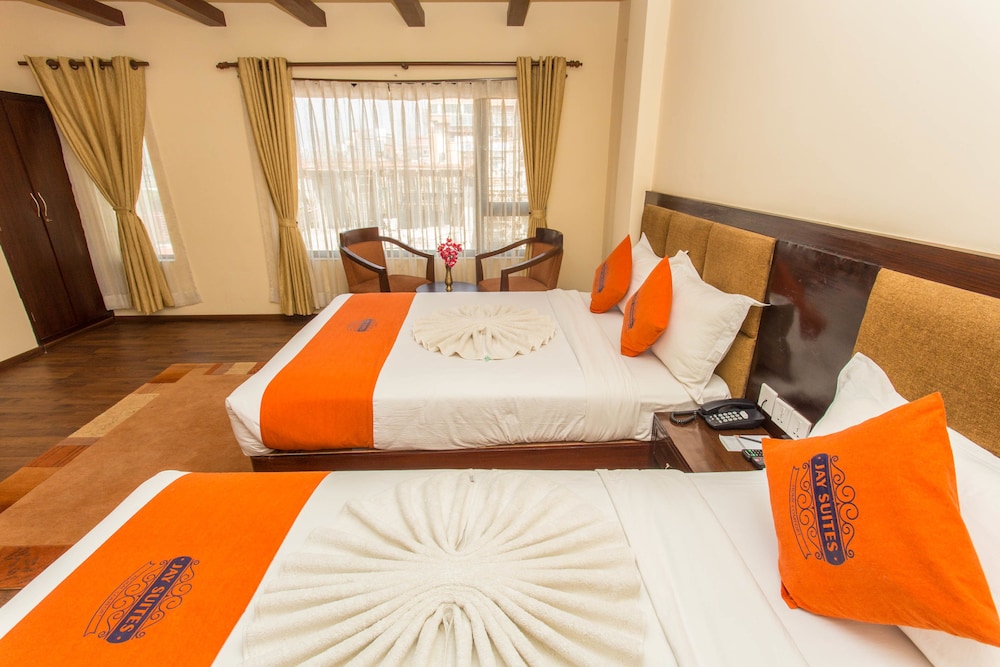 Hotel Jay Suites 17/75