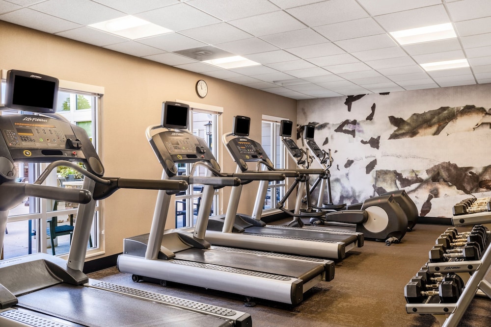 RESIDENCE INN BLOOMINGTON 17/34