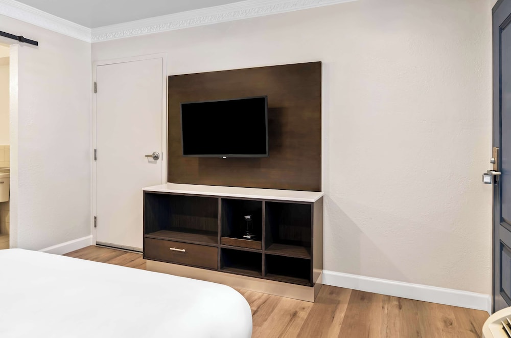 Signature Inn San Francisco Marina District 7/37