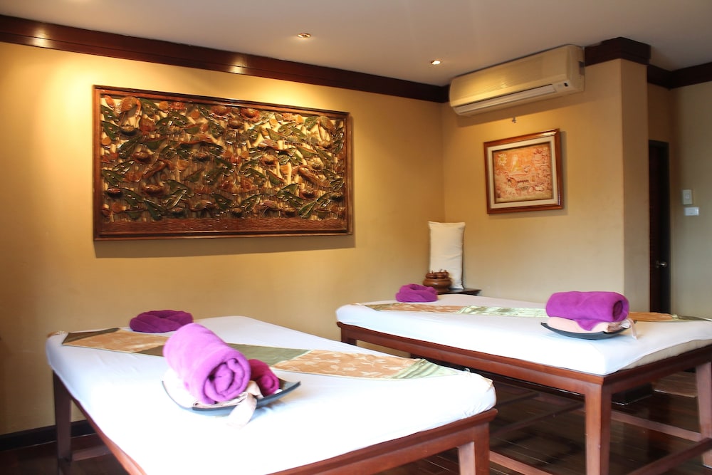 Coral Cliff Beach Resort 19/70