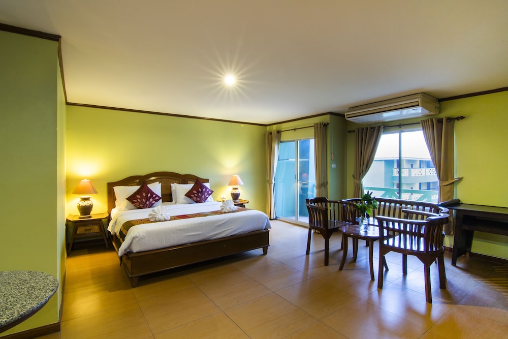 Phuphaya Resort Pattaya 14/47