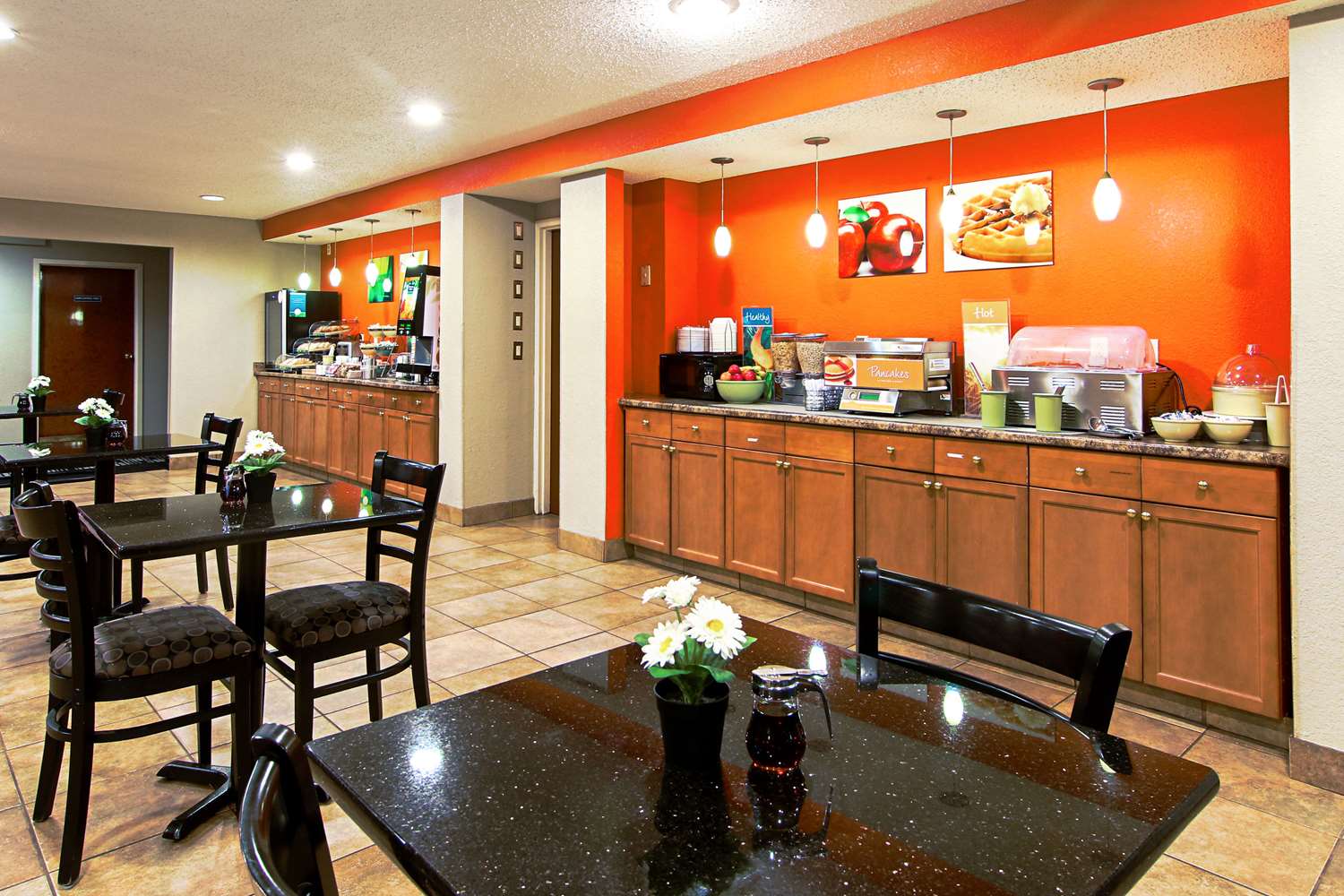 Quality Inn Plainfield I-395 15/18