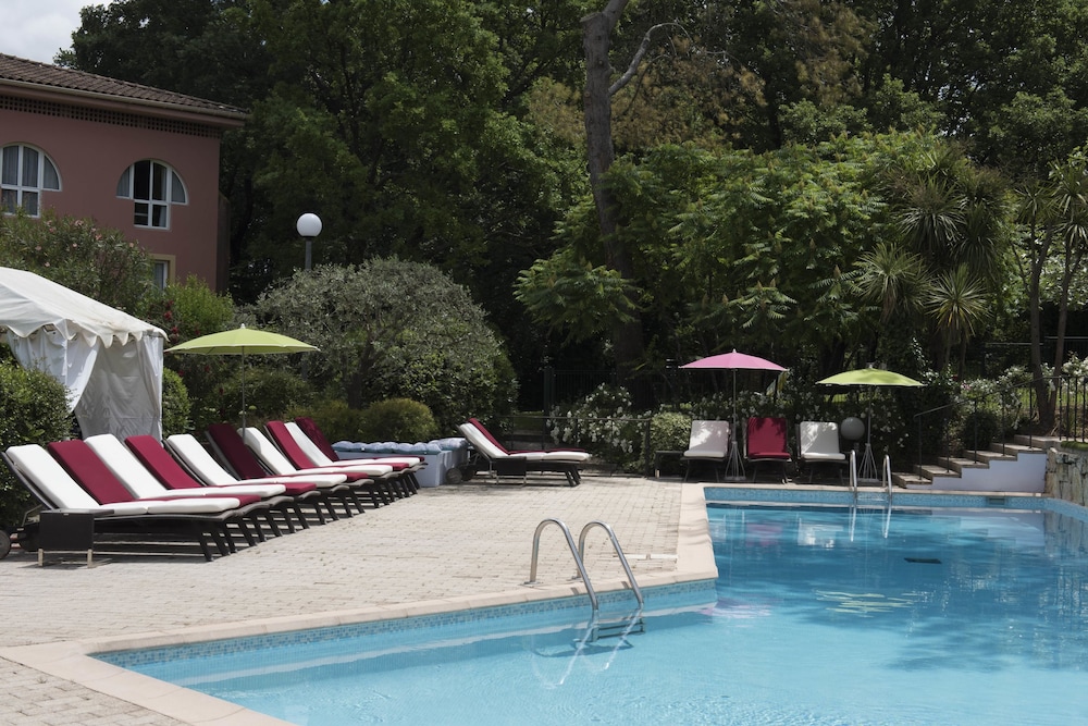 Mercure Antibes Sophia Antipolis Hotel 8/77