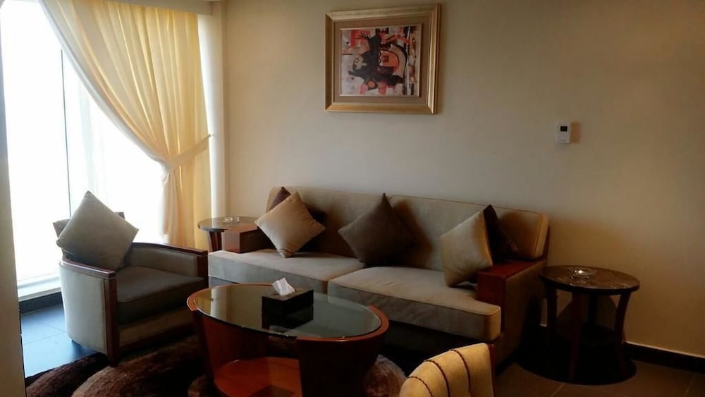 Magic Suite Abu Halifa 24/57