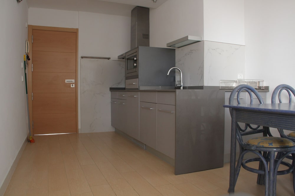 Playa Bella Beach Apartments 3/50