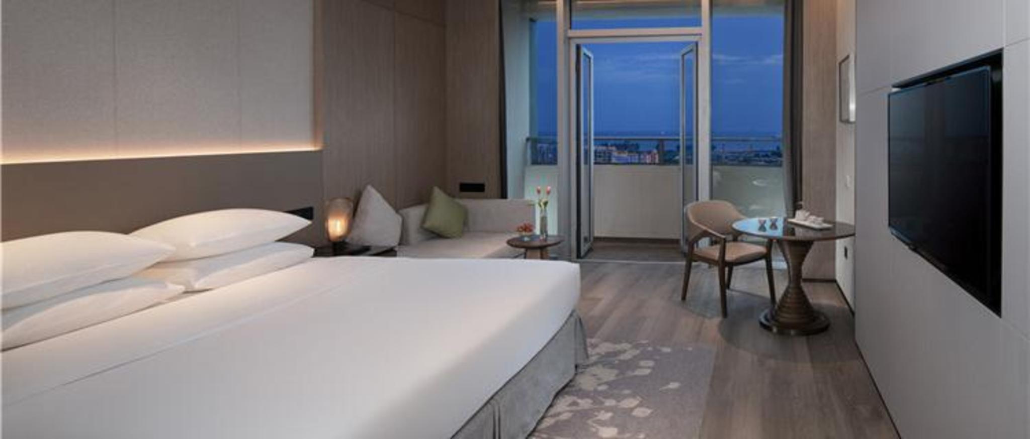 Golden Shining New Century Grand Hotel Beihai 19/49