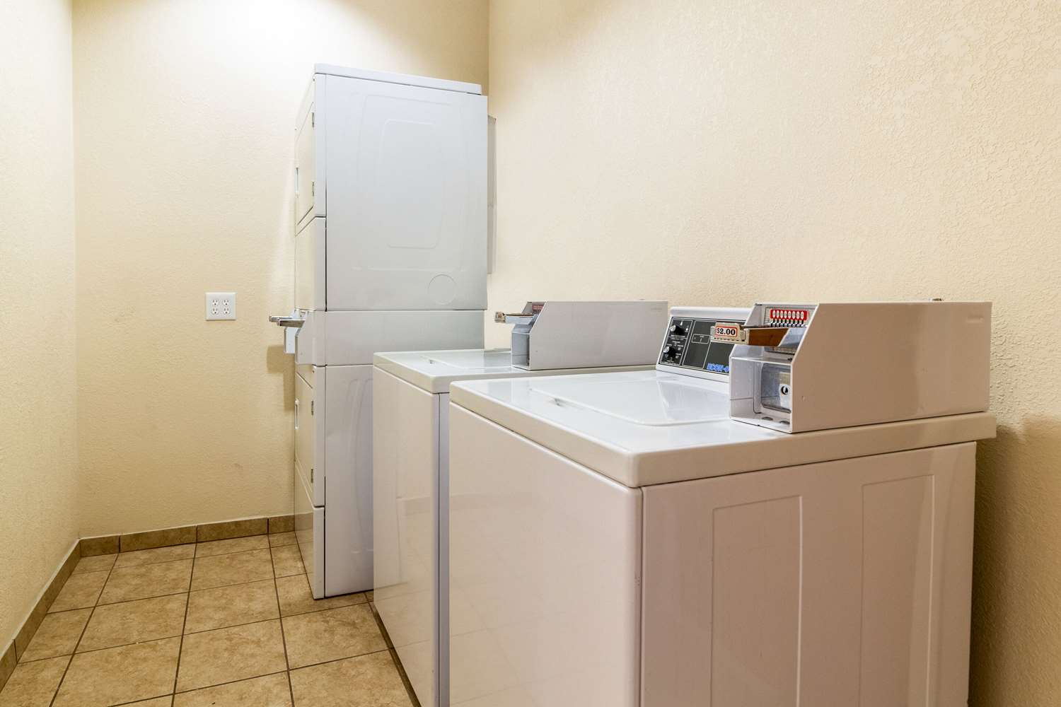 Quality Inn Texas City I-45 5/35