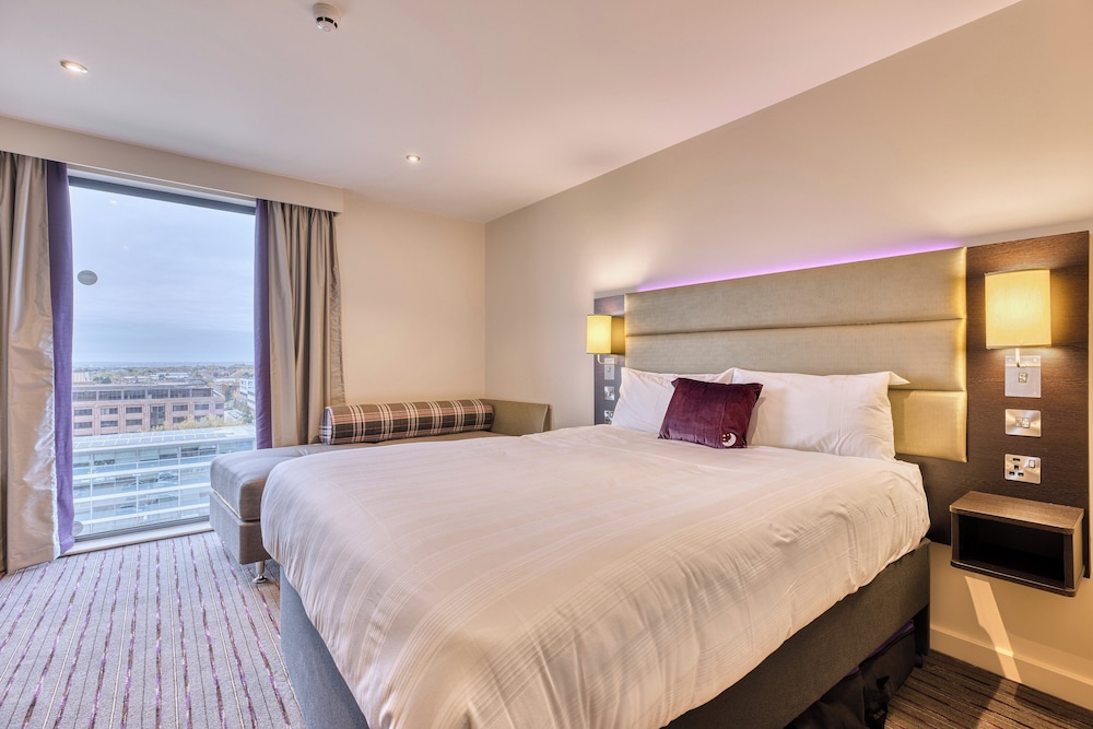 Premier Inn Milton Keynes Central (Avebury Boulevard) Hotel 15/39