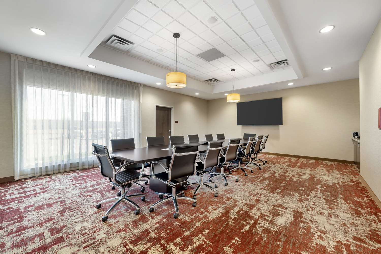 Best Western Plus Lakeview Hotel 42/48
