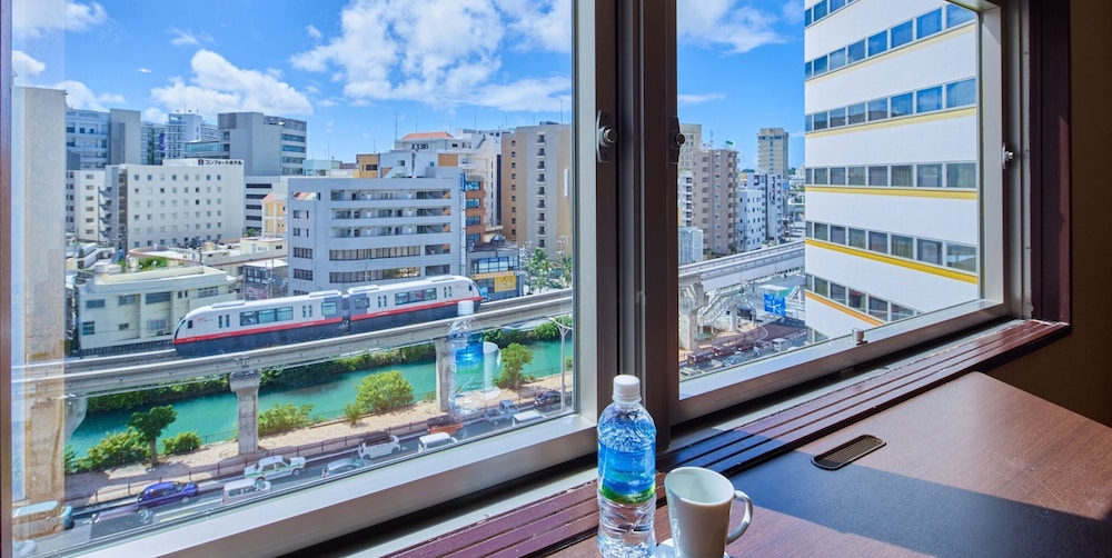 Okinawa NaHaNa Hotel & Spa 33/67