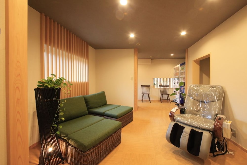 Izu Ippekiko Lakeside Terrace (Ex. Kishu Tetsudo Izu Ippekiko Hotel) 23/30