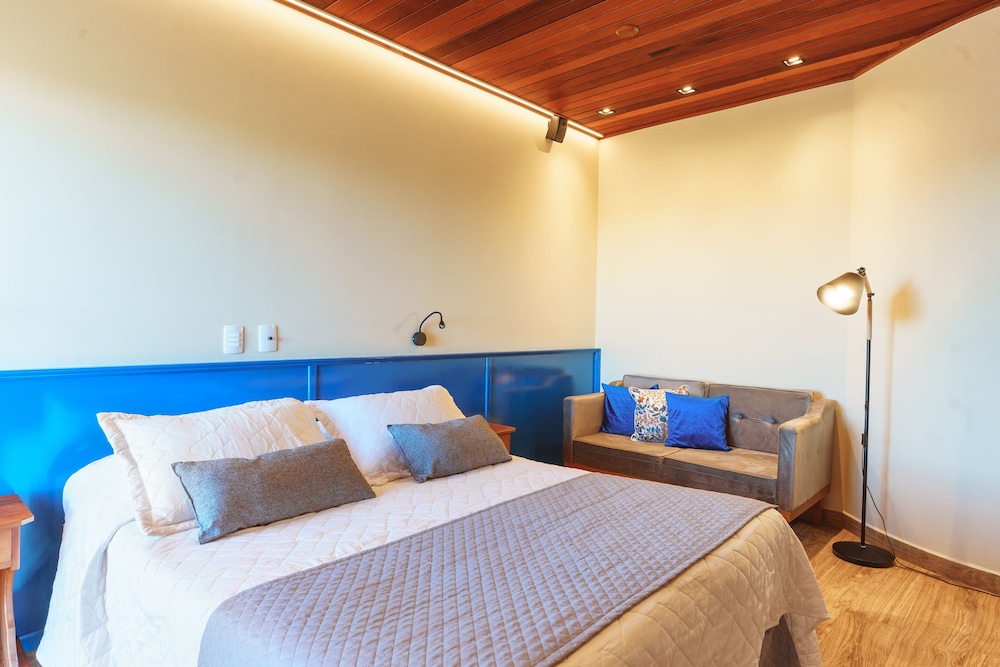 LUXURY, DOUBLE OR TWIN BED, BALCONY, ANNEX