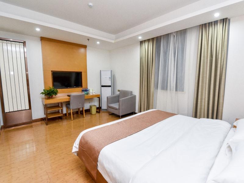GreenTree Inn Xuchang Xiangcheng County Ziyun Avenue 14/38