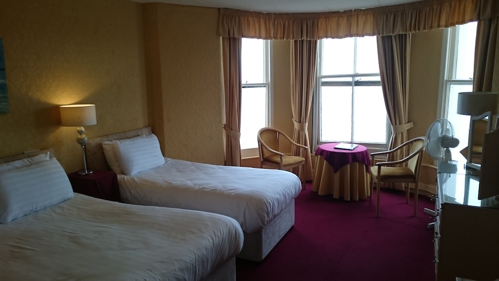 The Belgrave Hotel Tenby 22/62