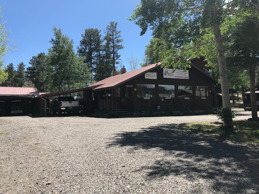 Grandview Cabins & RV Resort 47/50