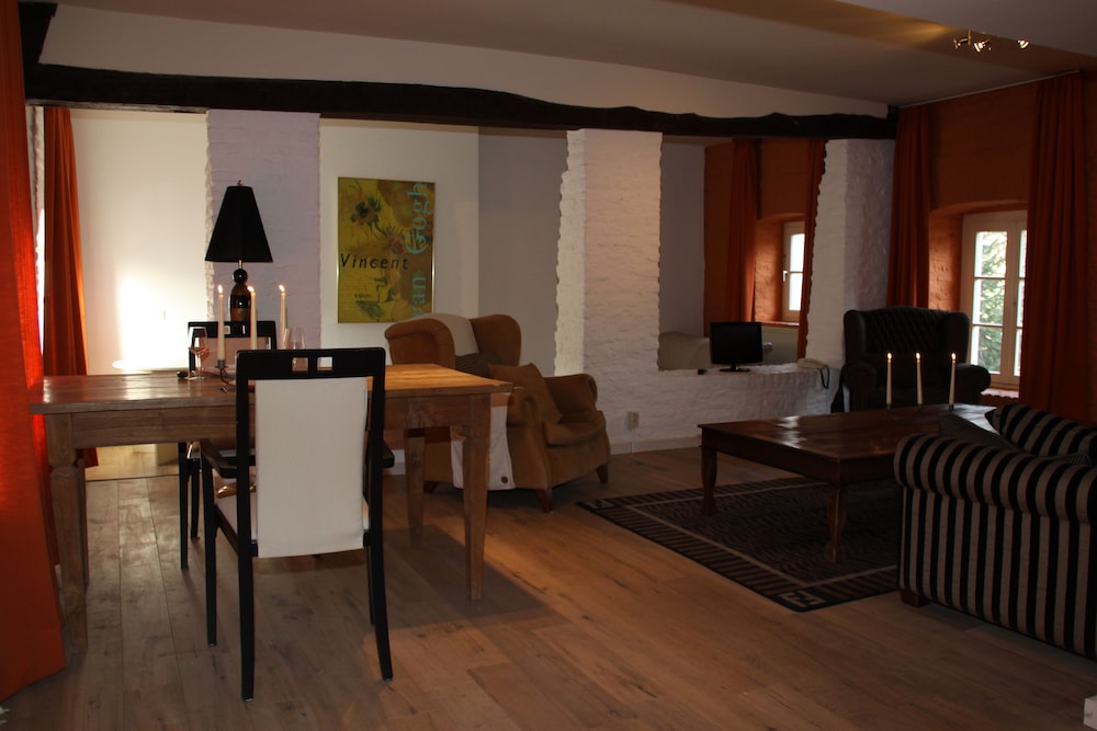 Hotel Kasteel Erenstein 43/58
