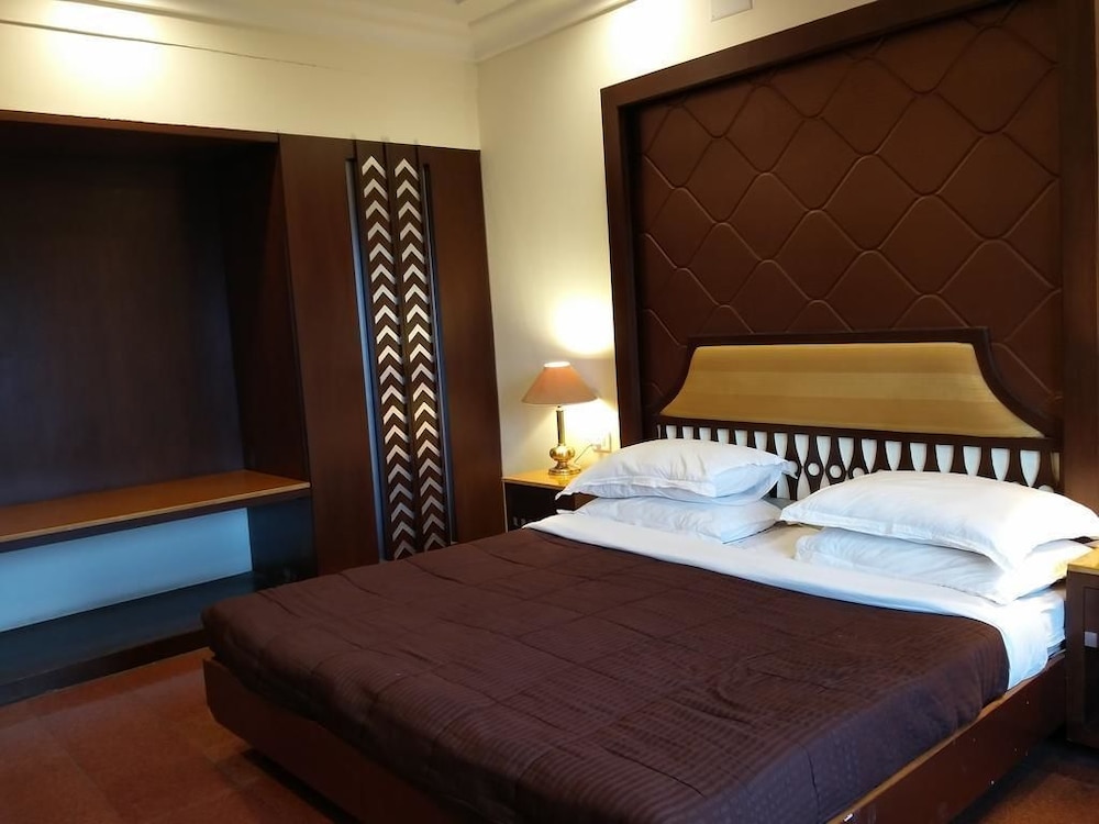 Hotel Hilltop Palace 14/29