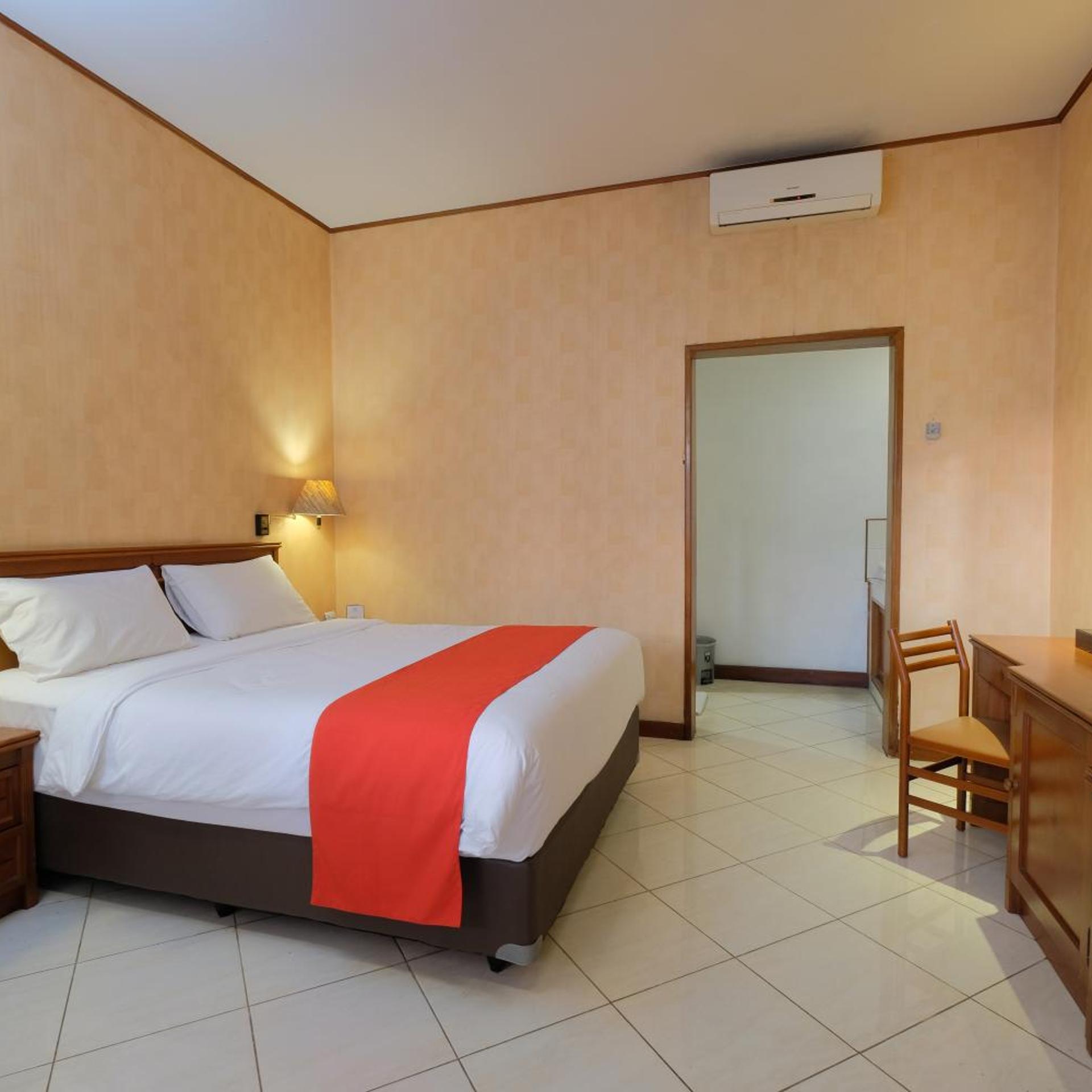 Deluxe, Double Bed
