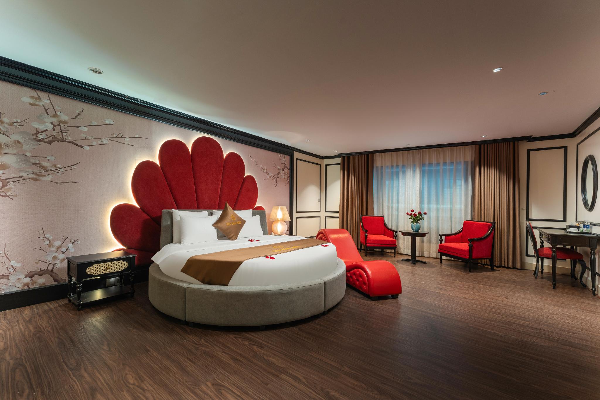 Super, Deluxe, King Bed