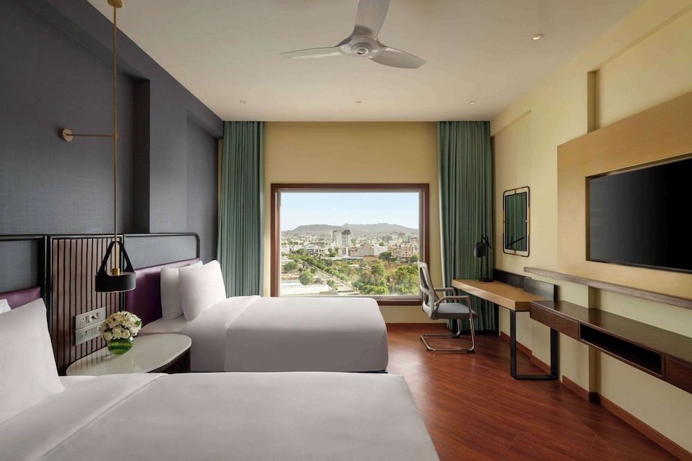 SUPERIOR, SINGLE BED