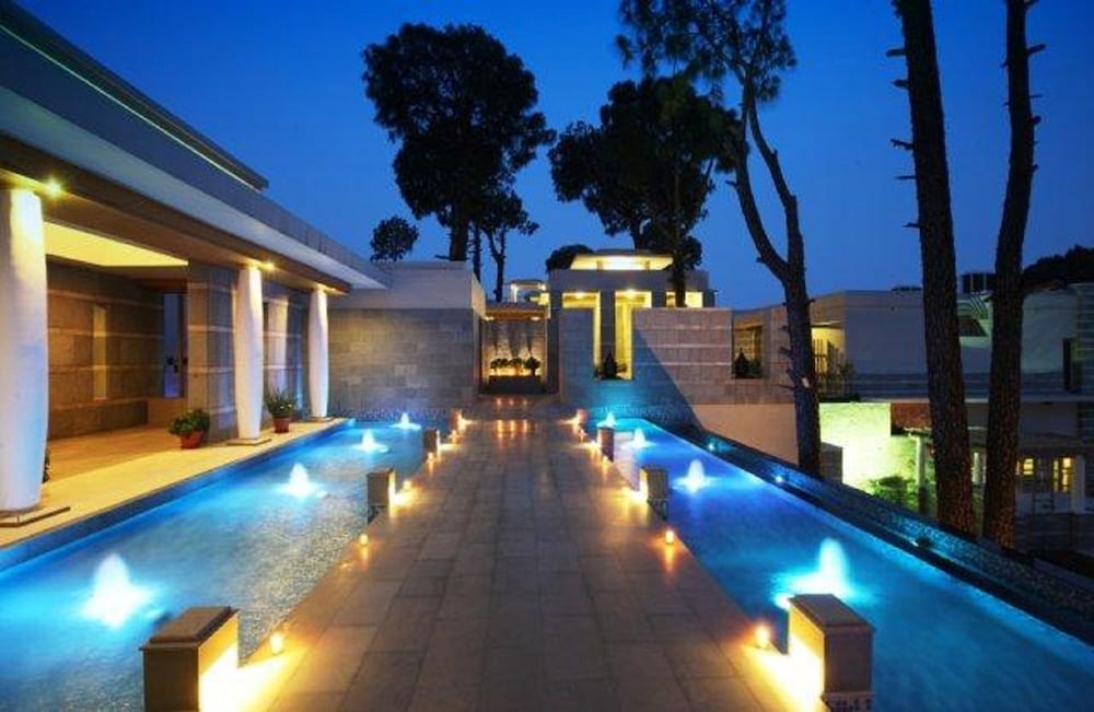 Moksha Himalaya Spa Resort 13/50